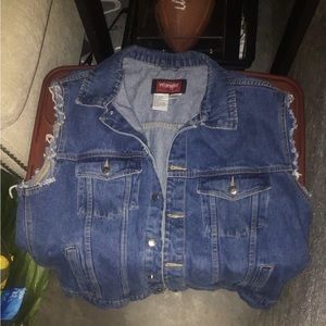Wrangler Hero cut off sleeve denim jacket